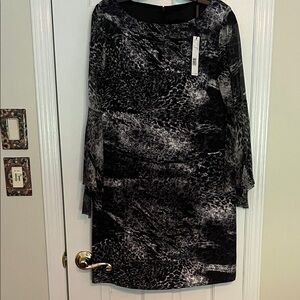 Elie Tahari Black and Gray Long bell Sleeve Dress
